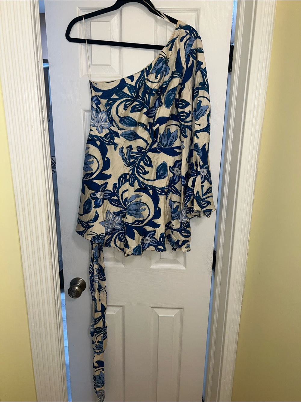 Express One-Shoulder Floral romper in Blue and Cream